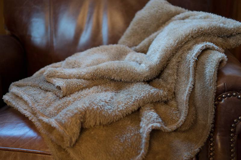 Fur Fleece Throw